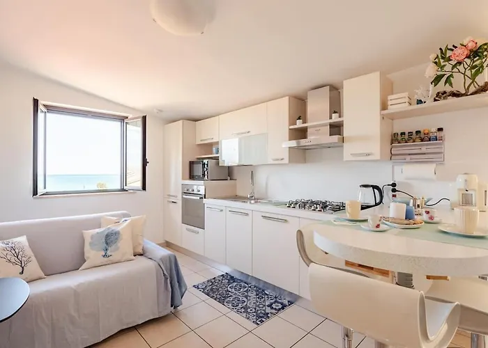 Lovely Flat With View *